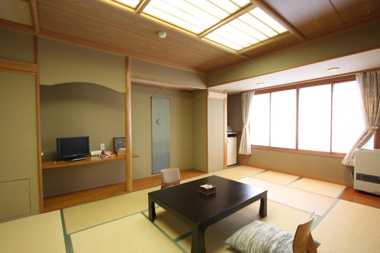 Masuya Ryokan Nozawaonsen Buitenkant foto