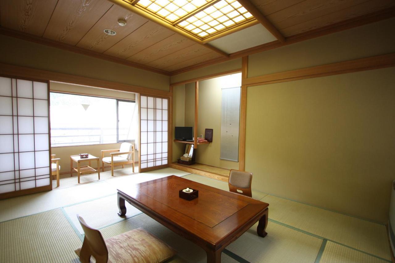 Masuya Ryokan Nozawaonsen Buitenkant foto